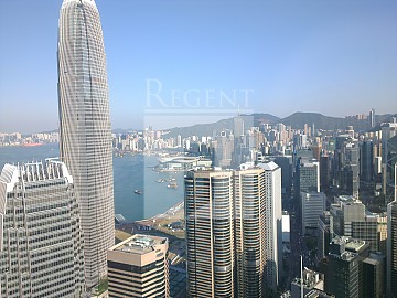 THE CENTER (中環中心) THE CENTER (中環中心)