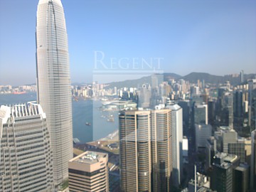 THE CENTER (中環中心) THE CENTER (中環中心)