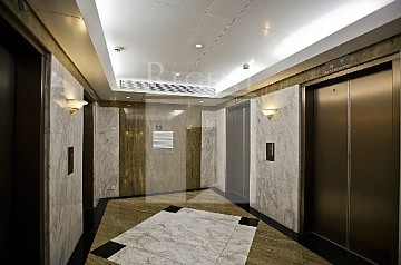 CENTRE POINT (中怡商業大廈) CENTRE POINT (中怡商業大廈)