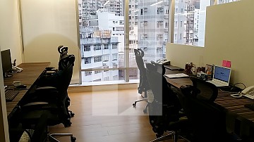 CENTRIUM (中央廣場) CENTRIUM (中央廣場)