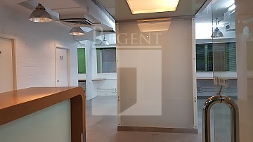 CONNAUGHT COM BLDG (康樂商業大廈) CONNAUGHT COM BLDG (康樂商業大廈)