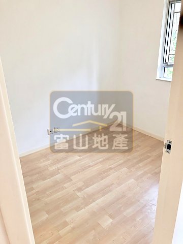 龍蟠苑 唔買都要住租住先 龍蟠苑 唔買都要住租住先