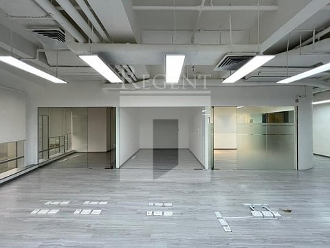 CENTRIUM (中央廣場) 