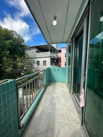 【輕鐵沿線】650呎2房大露台