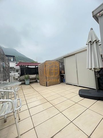 汀角路(最平最筍3樓連天台)