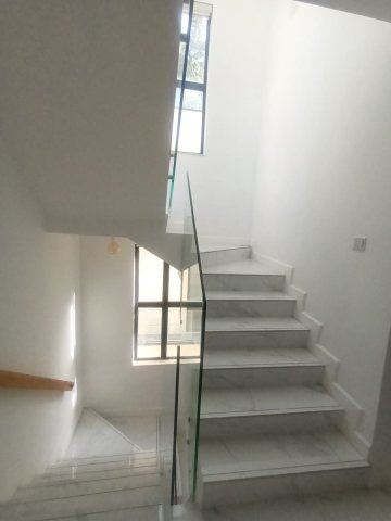 黃宜凹 雍宜山莊 95080030
