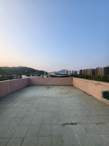 新屋家村