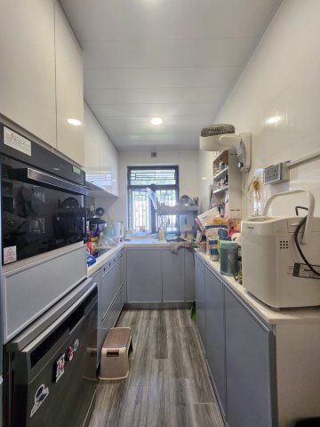 新屋家村