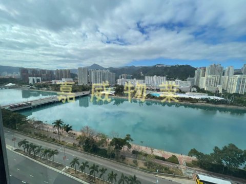 河畔花園 F座