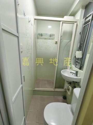 河畔花園 D座