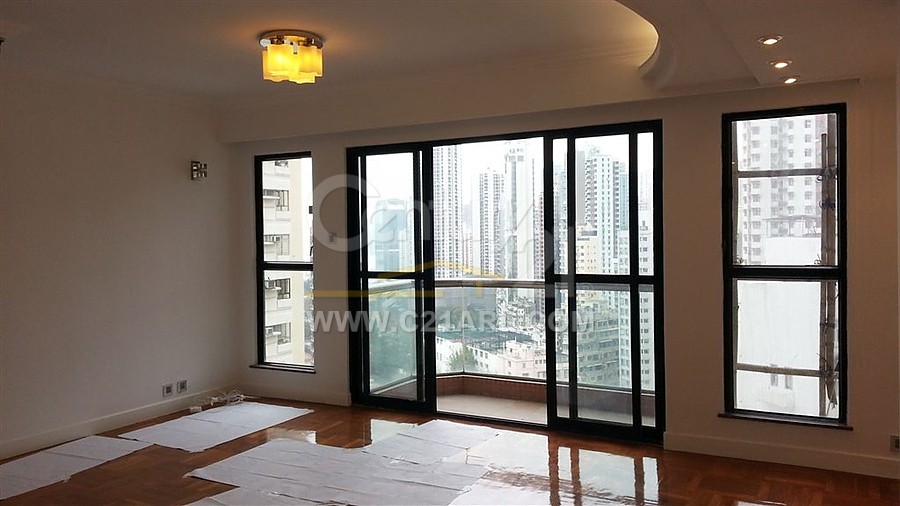 JOLLY VILLA Mid-Levels East M124392 For Buy