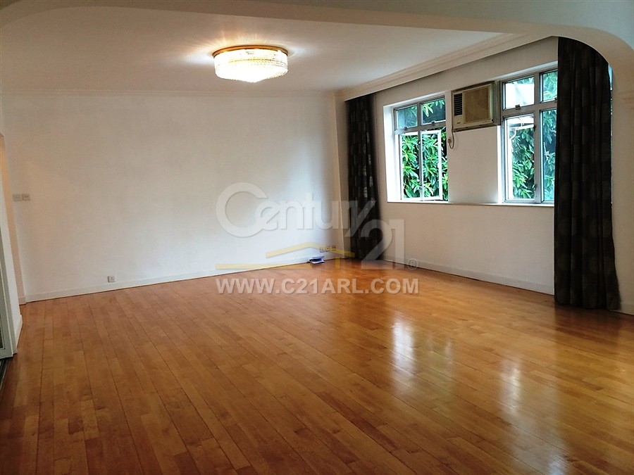 BISNEY VILLAS 18-22 Pokfulam L M086249 For Buy