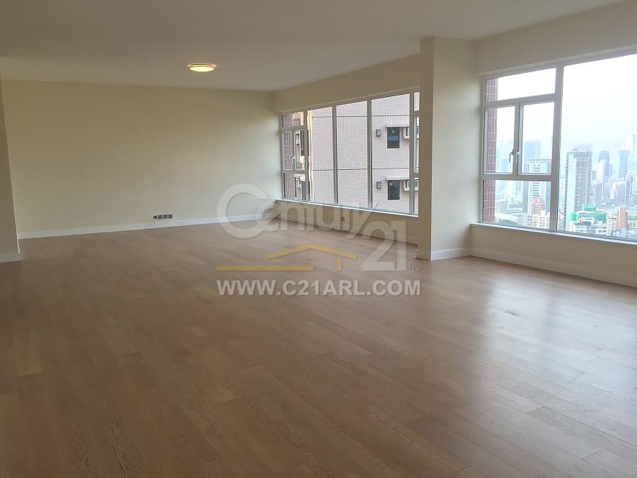 LEON COURT Peak M A235003 For Buy