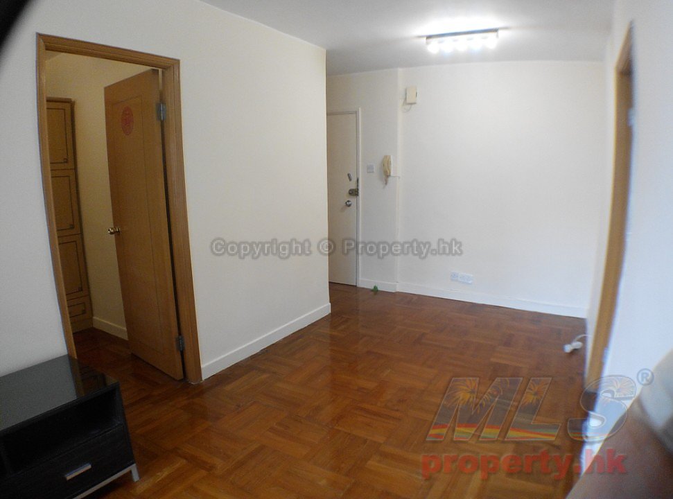 KAM YING COURT  Ma On Shan M 001568 For Buy