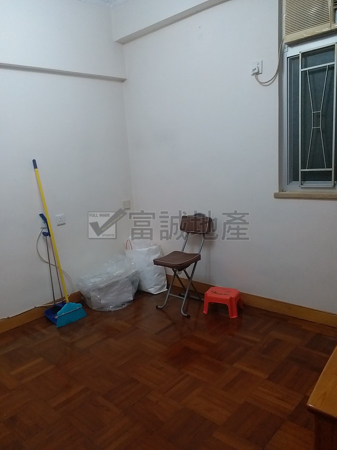 CHE CHEUNG BLDG Wong Tai Sin T013542 For Buy