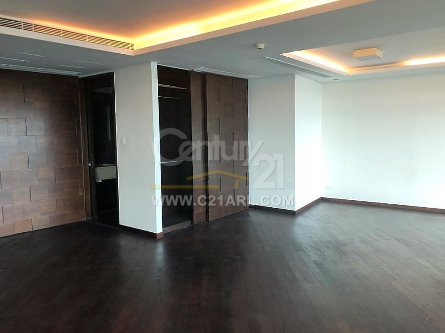 THE LILY TWR 04 Repulse Bay M A281805 For Buy