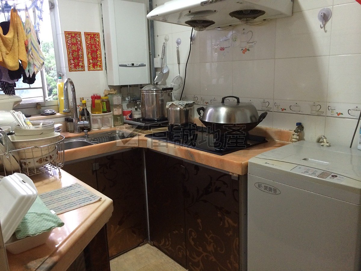 TSZ OI COURT Wong Tai Sin T016498 For Buy