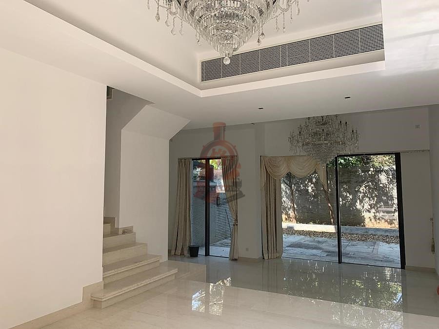 VALAIS  Sheung Shui 000540 For Buy