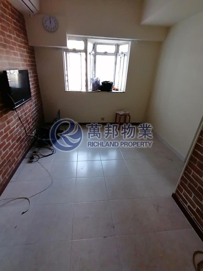 FULL KING BLDG Tai Po L F049760 For Buy