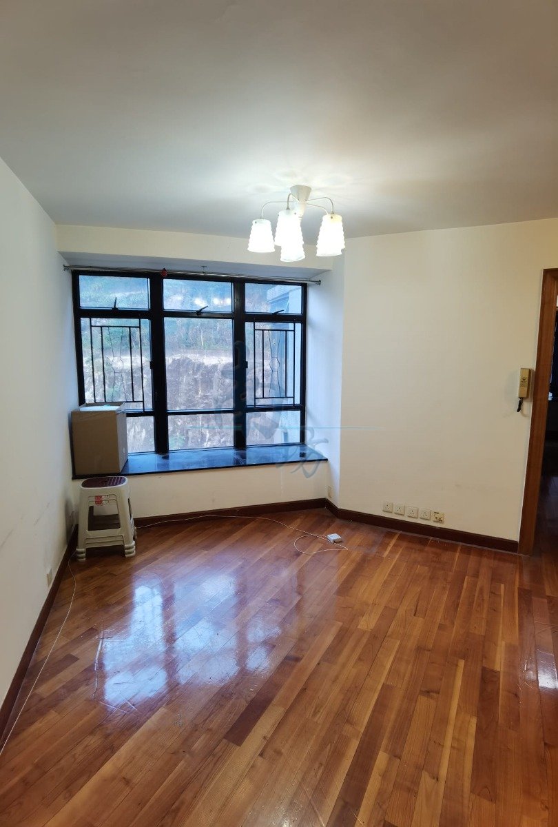 KORNHILL BLK F Quarry Bay M E042673 For Buy
