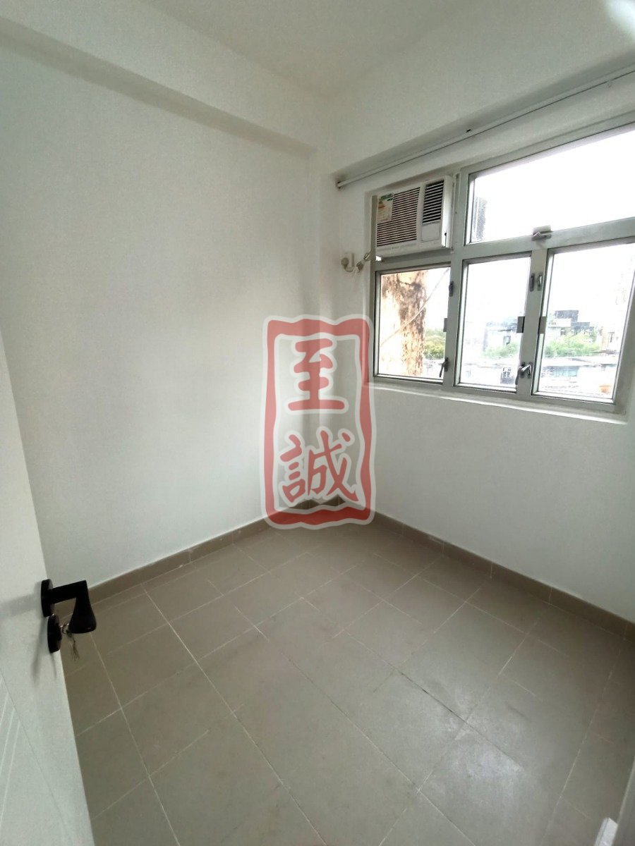 TSING YUEN BLDG Tai Po 006295 For Buy