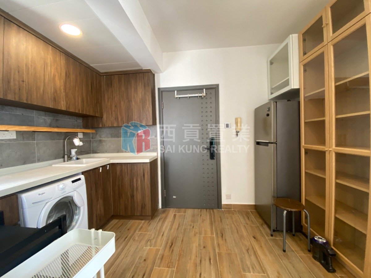 SAI KUNG TOWN CTR Sai Kung M 000005 For Buy