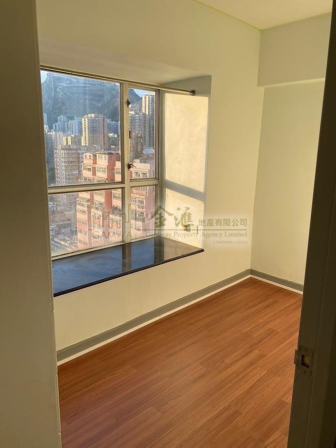 YUE XIU PLAZA  San Po Kong H S167963 For Buy
