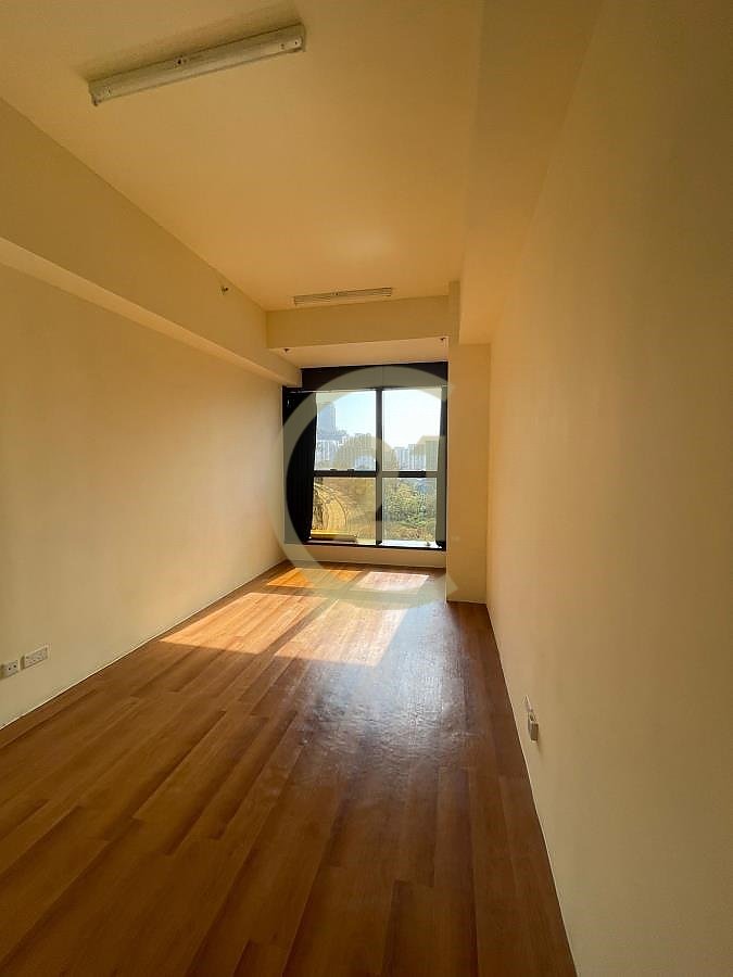 IPLACE Kwai Chung M C047267 For Buy