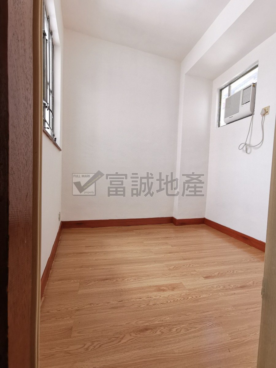 MAN TAK HSE Ngau Chi Wan N087288 For Buy