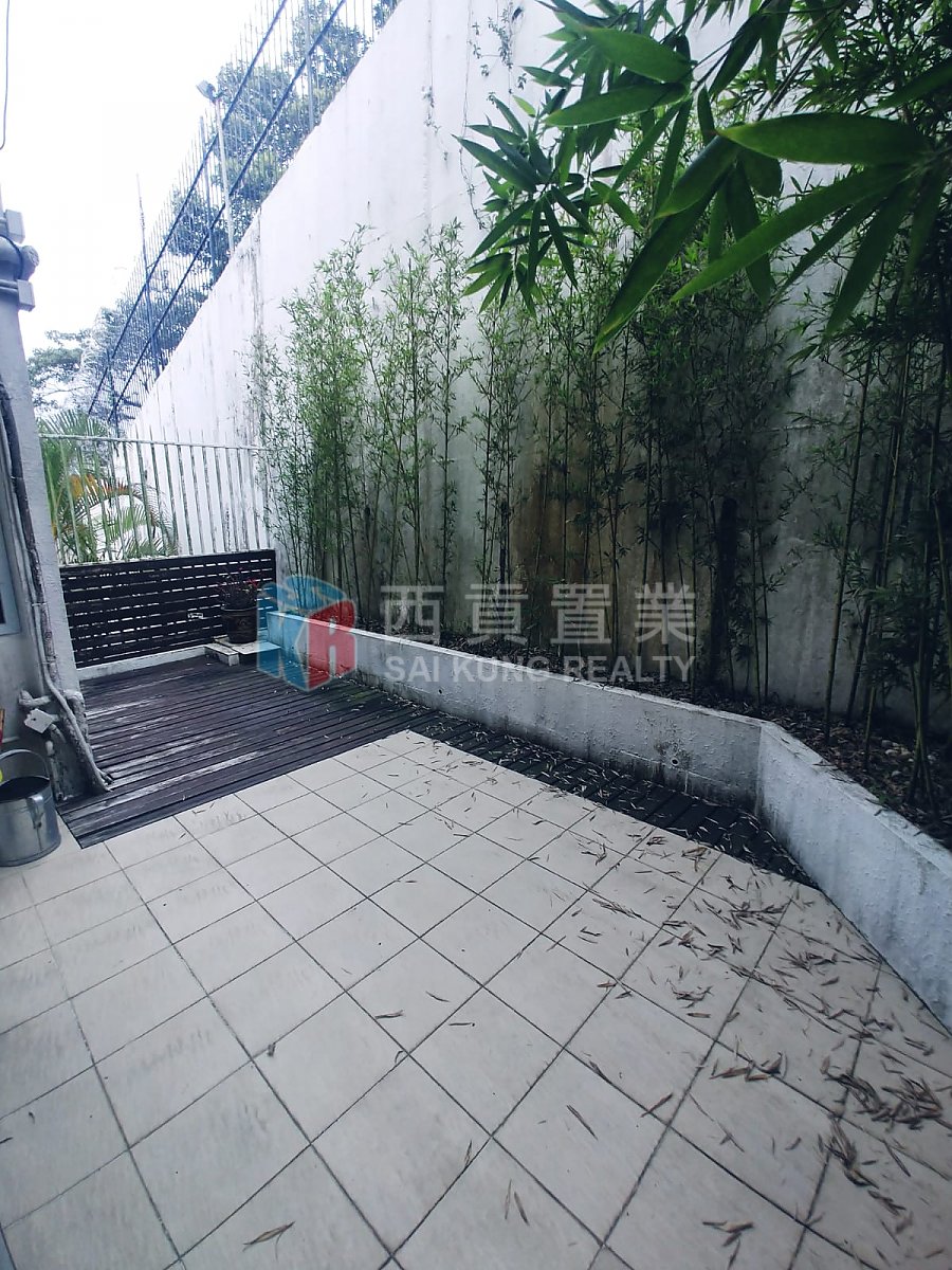 DRAGON LAKE VILLA Sai Kung All 000549 For Buy