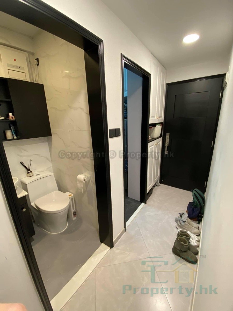 HUNG FUK BLDG North Point M 1078771 For Buy