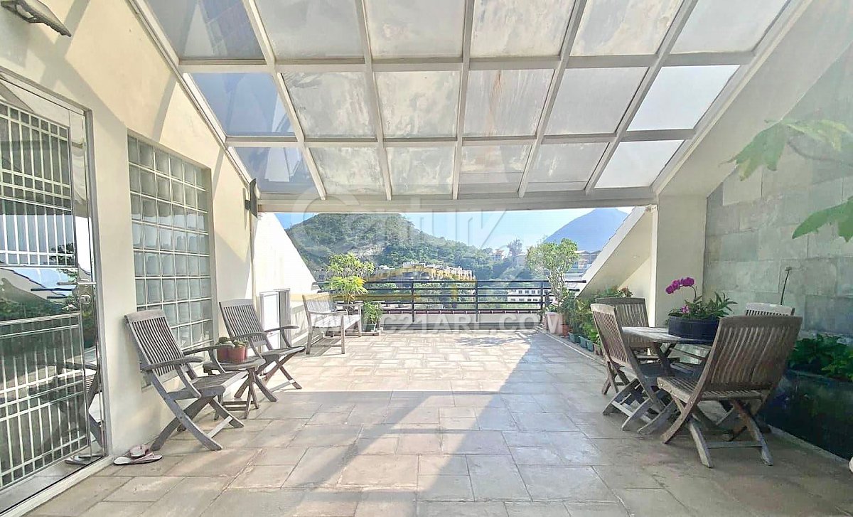 MANDERLY GDN Repulse Bay S178206 For Buy