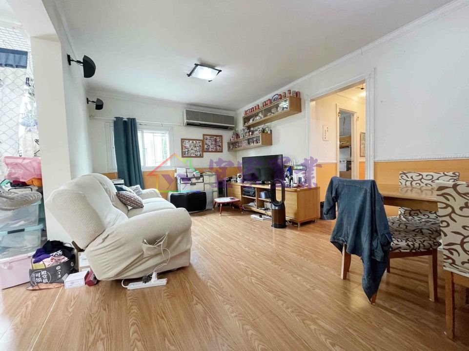 VIENNA VILLA Yuen Long M 004335 For Buy
