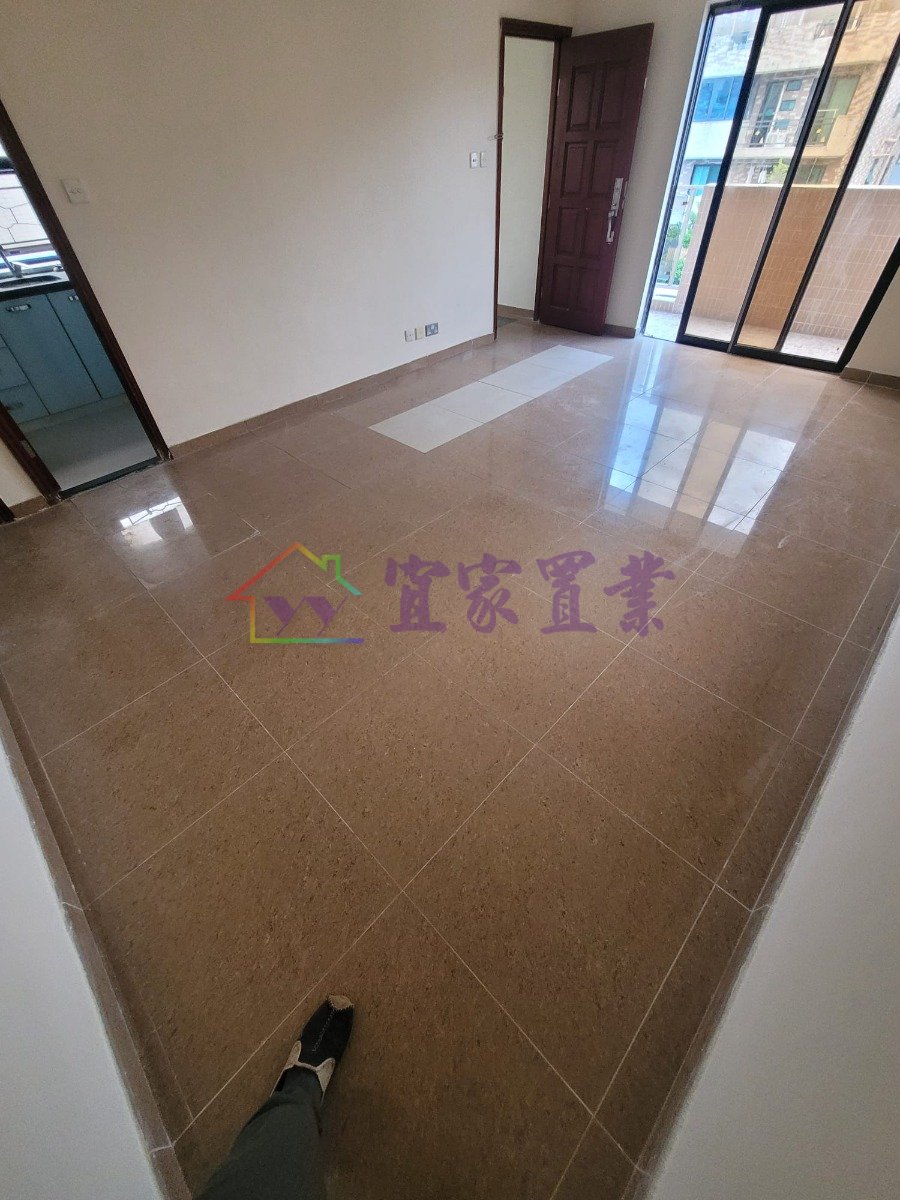 MONG TSENG WAI Yuen Long H 004414 For Buy