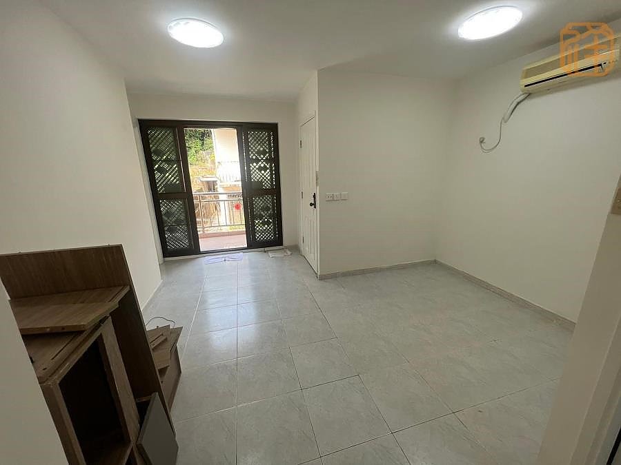 CHEK NAI Shatin M B000088 For Buy