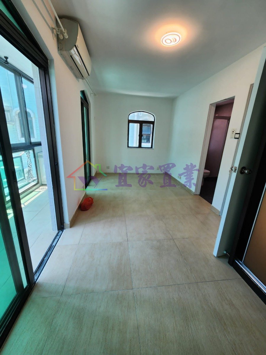 CHUN FAI GDN Yuen Long M 004548 For Buy