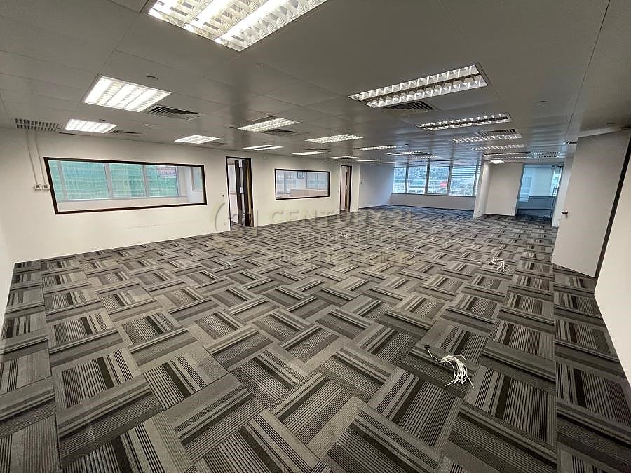 CONCORDIA PLAZA Tsim Sha Tsui 008600 For Buy