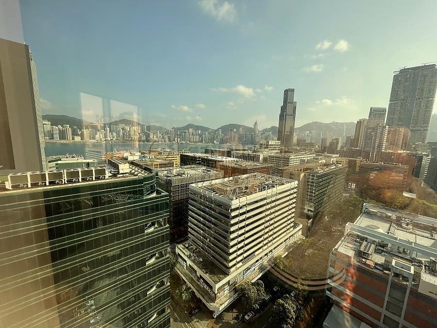 CONCORDIA PLAZA Tsim Sha Tsui 009442 For Buy