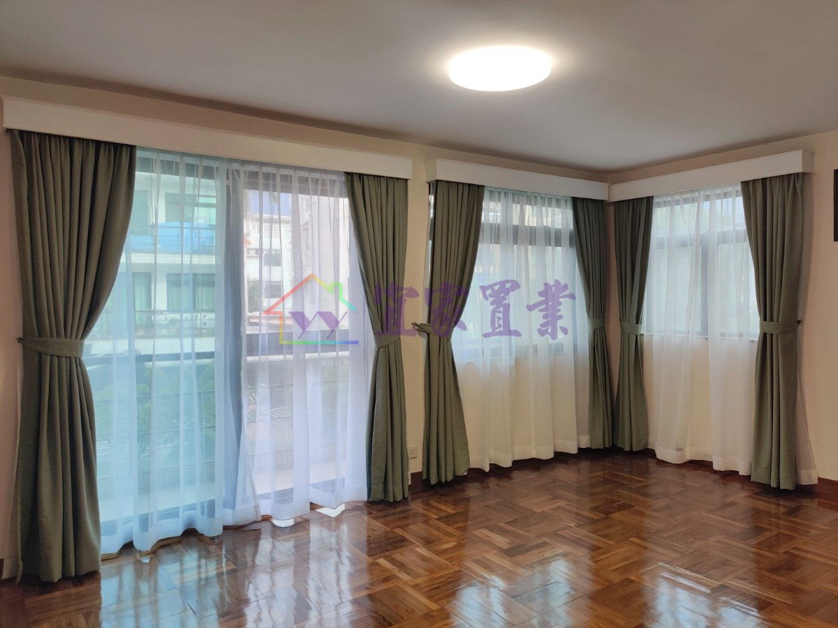 GOLDEN FIELD VILLA Yuen Long M 001758 For Buy