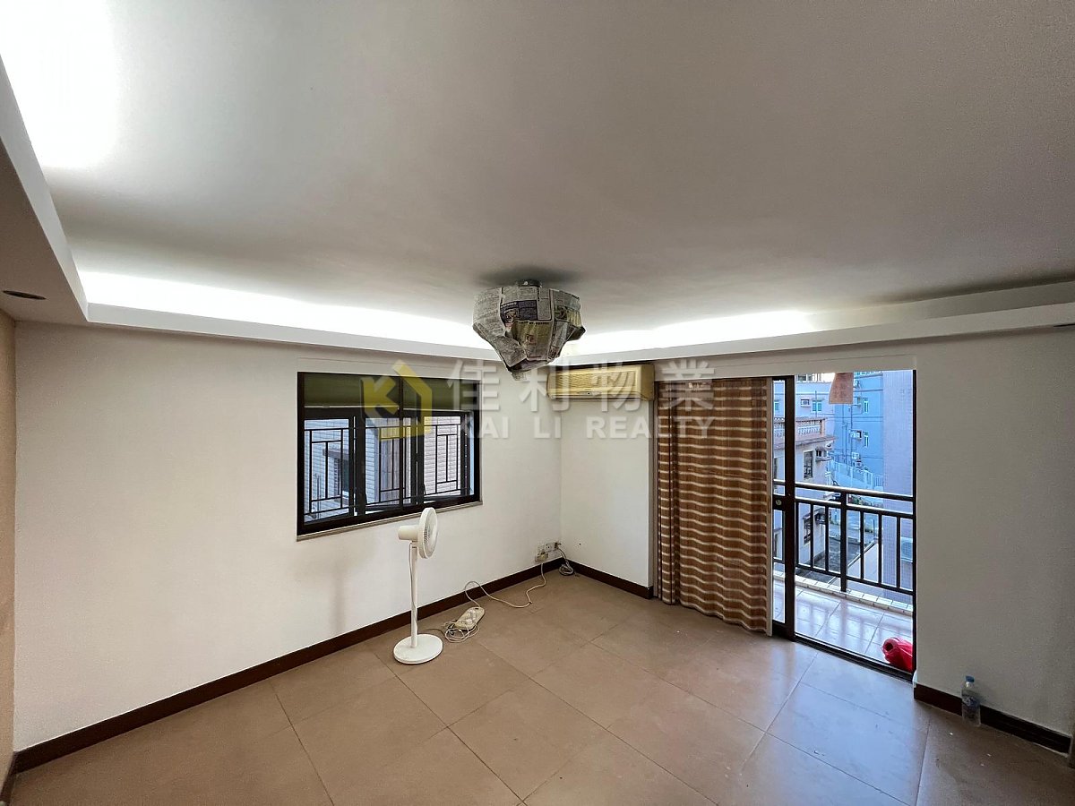 HO LIK Yuen Long Y033844 For Buy