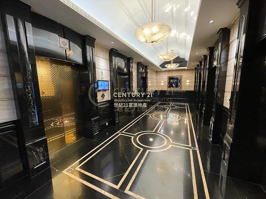 CONCORDIA PLAZA Tsim Sha Tsui 006977 For Buy