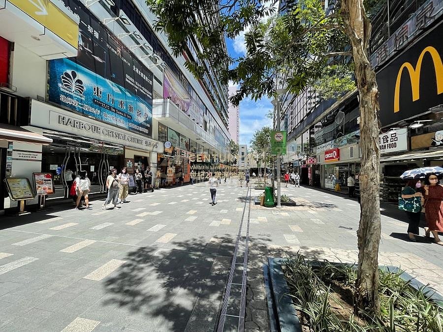 NEW MANDARIN PLAZA ARCADE Tsim Sha Tsui 003436 For Buy