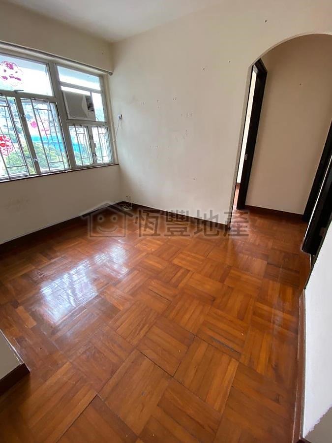 WALTON EST TAK SHOU HSE B3 (PSPS) Chai Wan H W020127 For Buy