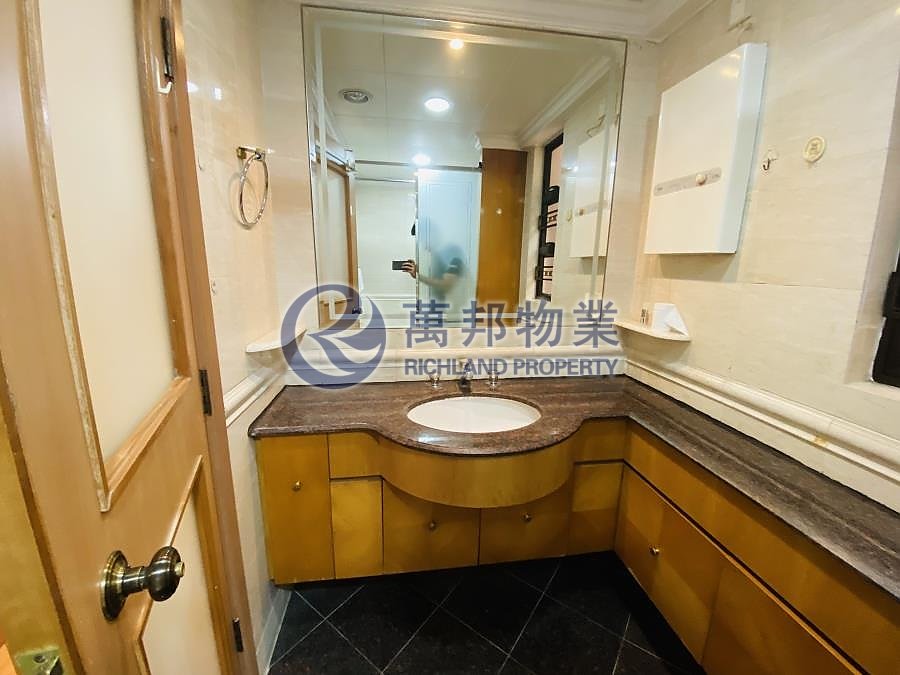 GRAND PALISADES Tai Po M G022872 For Buy