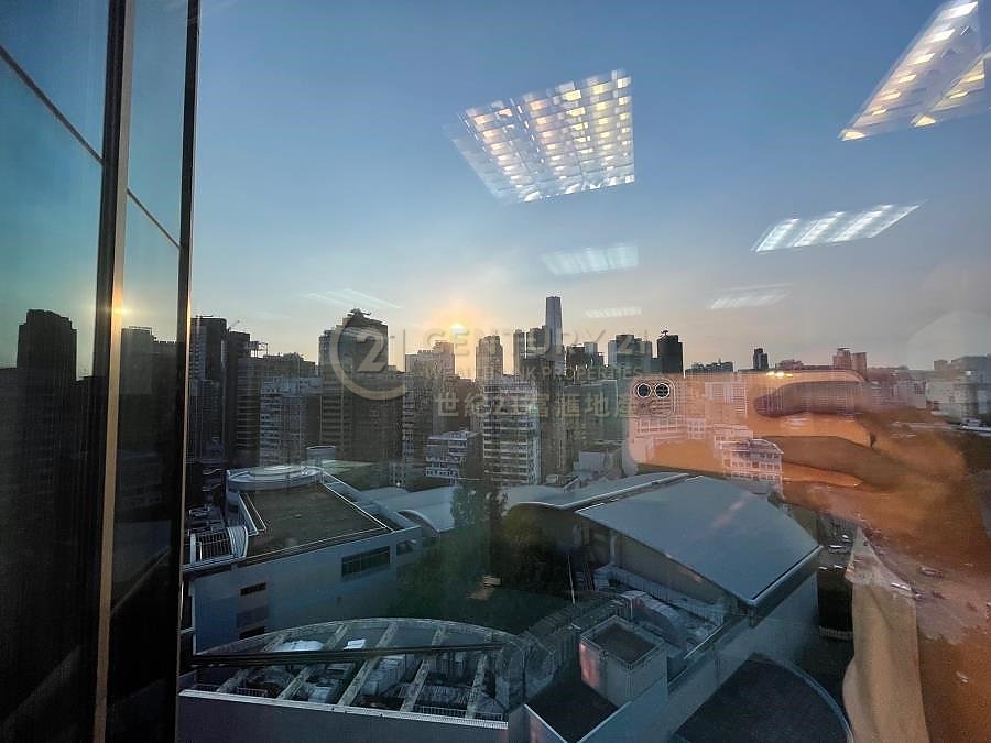 CONCORDIA PLAZA Tsim Sha Tsui 008077 For Buy