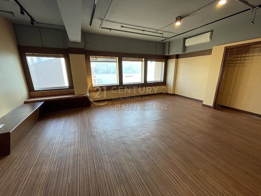 STAR HSE Tsim Sha Tsui 009624 For Buy