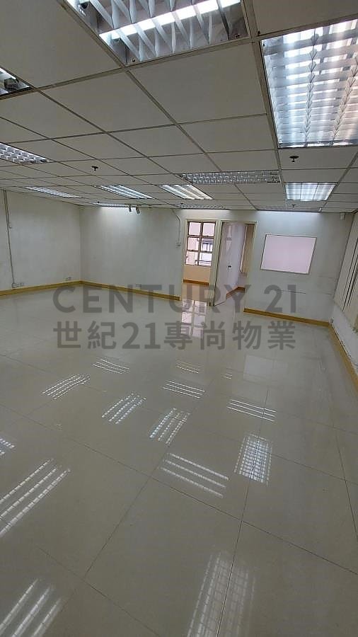 CROWN IND BLDG Kwun Tong M C004482 For Buy