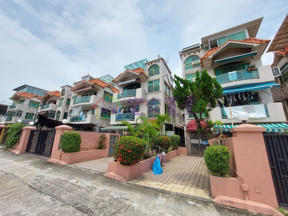 FLOWERY VILLA Tin Shui Wai M 004293 For Buy