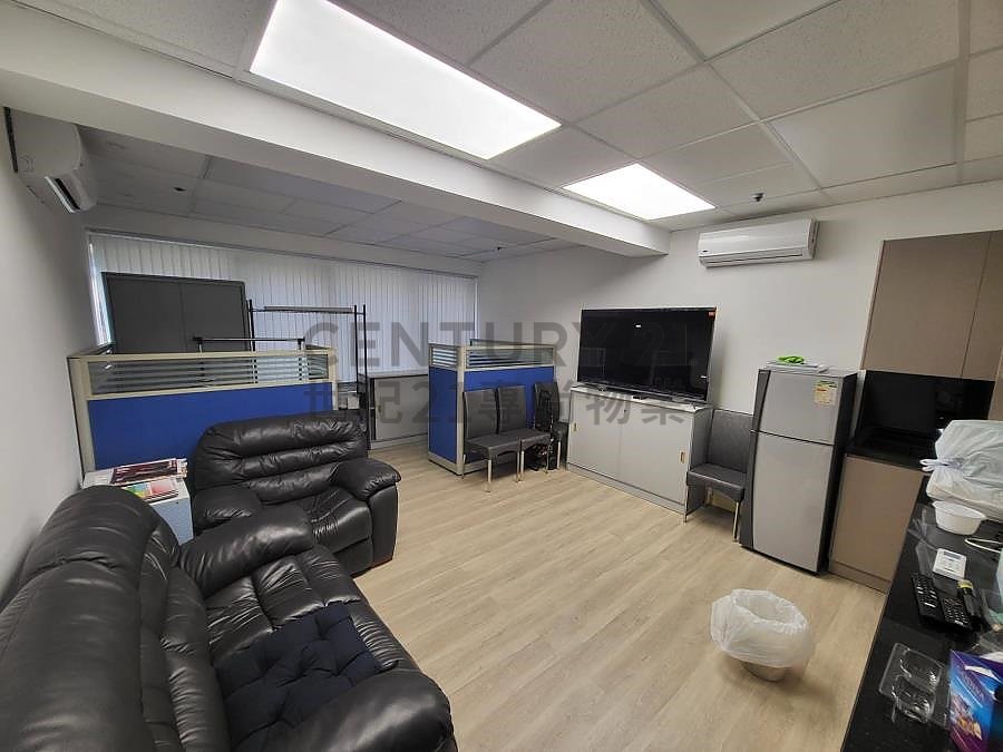 KIU YIN COM BLDG Wan Chai M K185340 For Buy