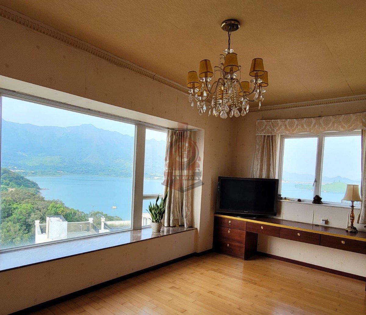 BEVERLY HILLS Tai Po 1474982 For Buy